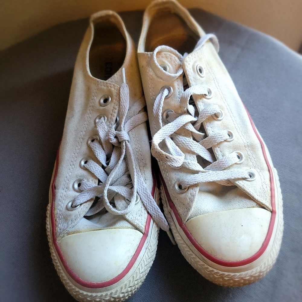 White converse
